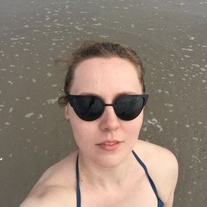 Meet your Posher, Joy
